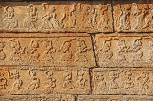 Stone Bas Reliëfs Muren Tempels Hampi Snijwerk Steen Oude Achtergrond — Stockfoto