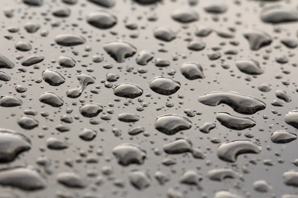 Krople Deszczu Lub Wody Upuść Masce Samochodu Krople Deszczu Powierzchnię — Zdjęcie stockowe