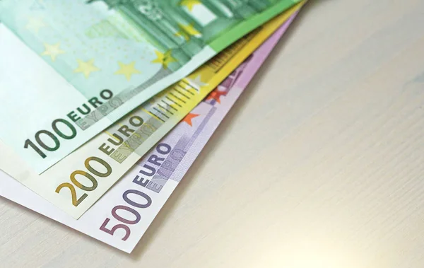 Euro. Bankovky v eurech s rozdílnými denominacemi-100, — Stock fotografie