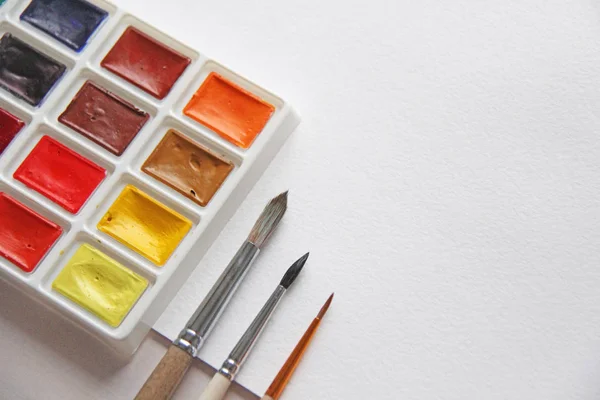 Akvarell, rajz kefék. Hobbi és kreativitás — Stock Fotó