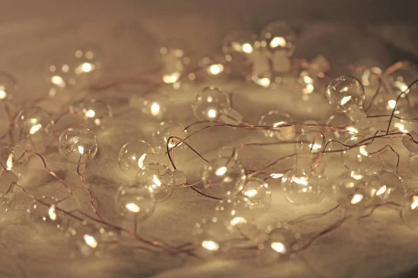 圣诞灯或新年的花环。沙普中的宏灯 — 图库照片