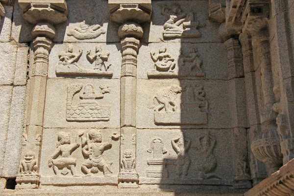 Деталь храма Шива Вирупакша, Хампи, Карнатака, Индия. Стон — стоковое фото