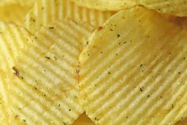 Kartoffelchips. Imbiss. Lebensmittel — Stockfoto