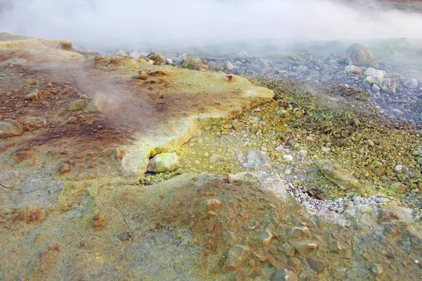 ヴァルカノ島の灰色の水素火山と火山クレーター、 リップ — ストック写真