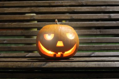 Halloween Pumpkins kafa. Bir gülümseme ve gözleri ile turuncu kabak