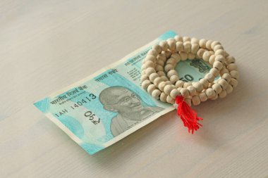 50 rupi ile Hindistan 'ın yeni bir banknot. Hint