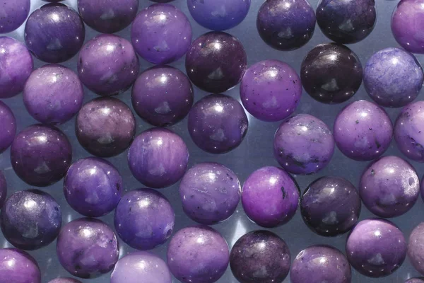 Natural Lilac and violet mineral stones beads. Lilac and violet — Stock Photo, Image