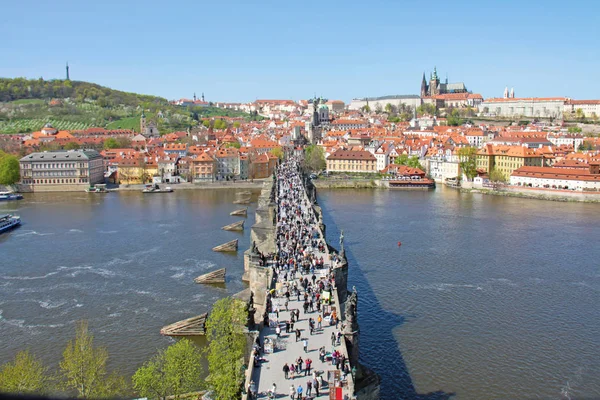 Prag'da çekilen fotoğraf. Vltava Riv üzerinde Prag Charles Köprüsü — Stok fotoğraf