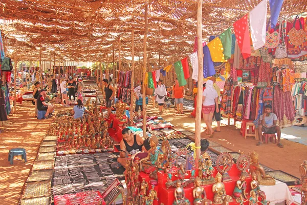 India, Goa. 24 gennaio 2018. Il mercato tibetano è un bazar in — Foto Stock