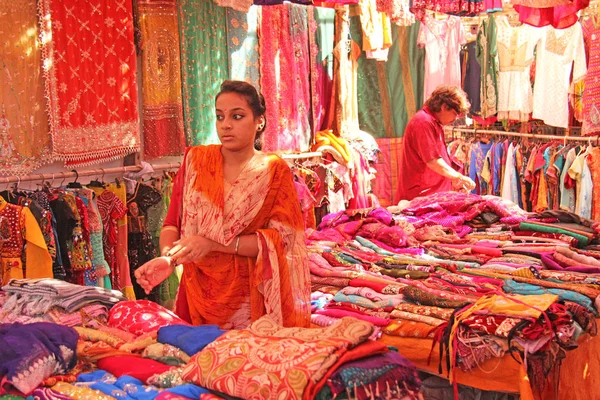 India, GOA, 24 gennaio 2018. Mercato indiano nel villaggio di An — Foto Stock