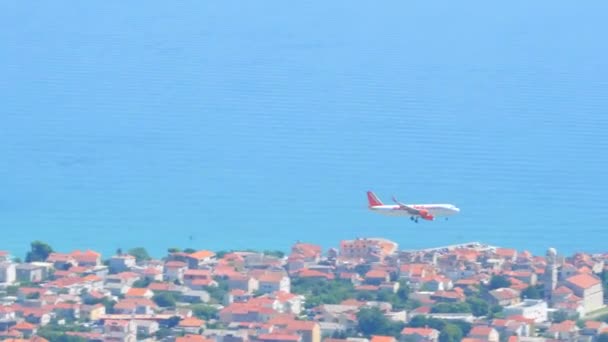 Hırvatistan Split Ağustos 2019 Hırvatistan Split Havaalanındaki Şeride Esyjet Com — Stok video
