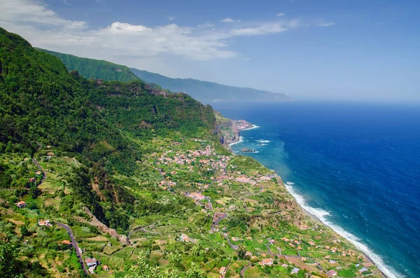 Santana ciudad desde arriba, isla de Madeira — Foto de Stock