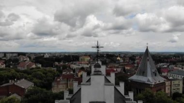 Antik kentin Drohobych, Ukrayna saltmaking ortasına havadan görünümü. Yukarıda antik Kilisesi, St Bartholomew Gotik ve Barok