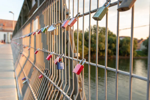 Ratisbonne Allemagne Juillet 2018 Nombreux Cadenas Sur Pont Des Amoureux — Photo