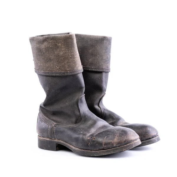 Kirza botas em fundo branco, botas retro, feitas de couro artificial, usado na União Soviética para soldados no exército e para o trabalho — Fotografia de Stock