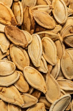 Kavrulmuş kabak çekirdeği, fırında pişmiş, makro bakmak