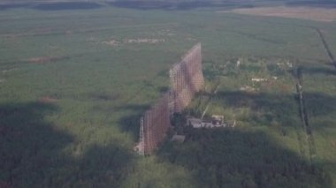 Pripyat telekomünikasyon radyo merkezinin hava çekim, Arc veya Duga olarak bilinen Çernobil alan ve sözde Rus ağaçkakan.