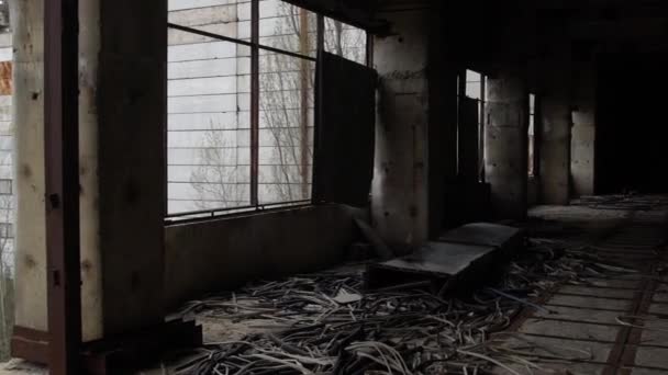 Edificios abandonados en la zona de desastre de Chernobyl. Imágenes de vídeo — Vídeo de stock