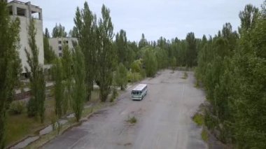 Çernobil Şehri. Şimdiki günler. Dünyanın en büyük nükleer felaketinin özeti.