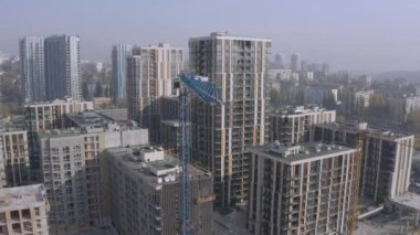 Büyük vinçle paralaks etkisi