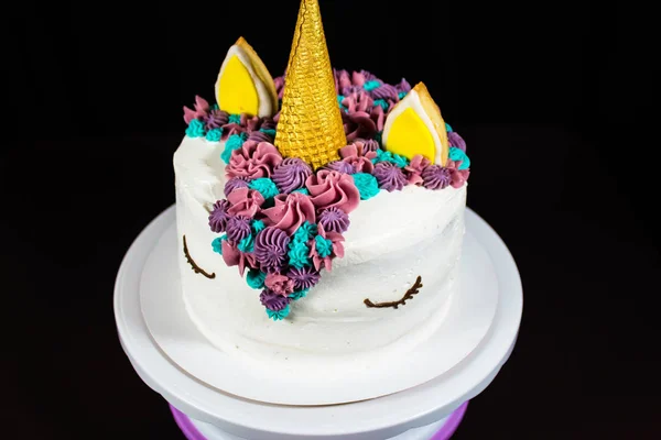 Tek boynuzlu at kek / tek boynuzlu at kek dekore gözleme koni ve buttercream ile