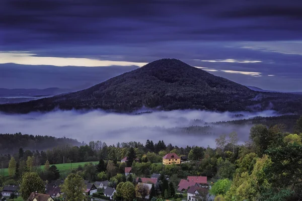 Nebliger Morgen Der Romantischen Landschaft Der Tschechischen Schweiz — Stockfoto