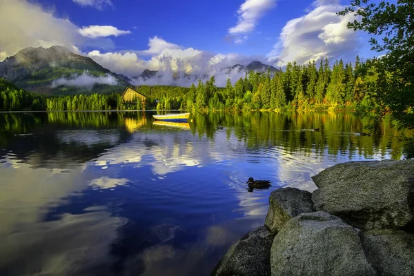 Slovakya 'dan Strbske Pleso in High Tatras — Stok fotoğraf