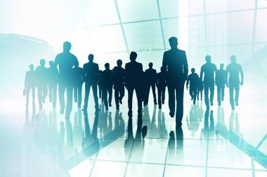 Yaratıcı dijital kalabalık siluetleri parlak şehir arka plan üzerinde. Takım çalışması ve toplantı kavramı. Çift Pozlama 