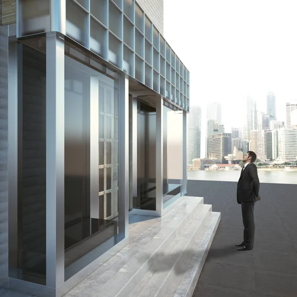 Vista Lateral Joven Hombre Negocios Mirando Escaparate Cristal Fondo Ciudad — Foto de Stock