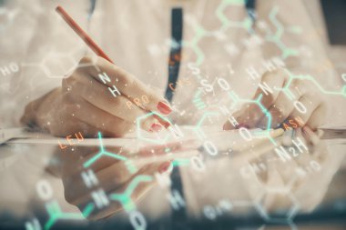 Fen formülü hologramı, kadınların ellerinin altyapısını belirler. Öğrenim anlayışı. Çoklu pozlama