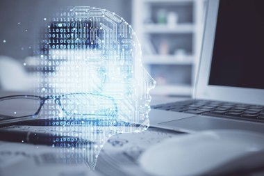 Masa arkasında gözlük olan beyin çizimleri. Çift pozlama.