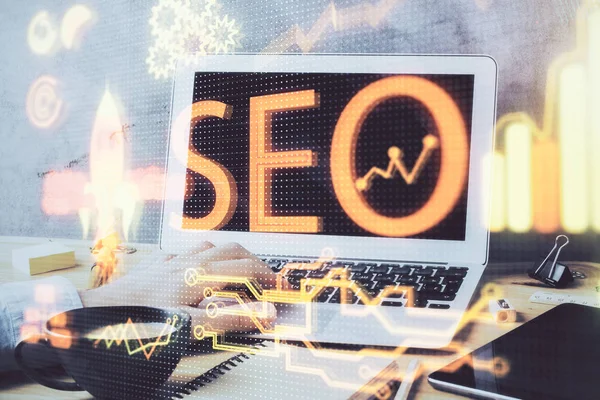 Multi exposure of seo icon with man working on computer on background. Concept of search engine optimization. — Stock Photo, Image