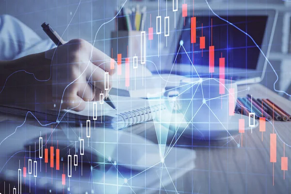 Cuadro financiero dibujado sobre las manos tomando notas de fondo. Concepto de investigación. Doble exposición — Foto de Stock