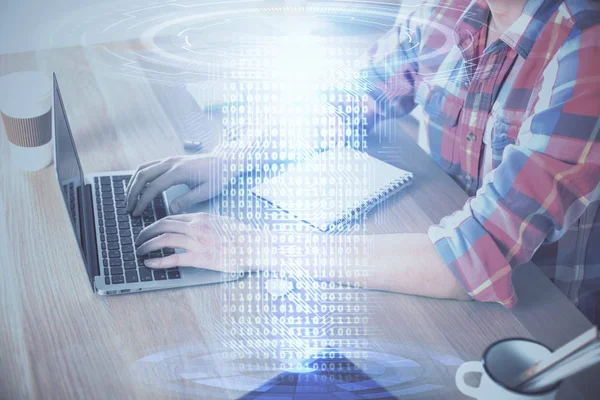 Zakenman met computer achtergrond met technologie thema hologram. Concept van big data. Dubbele blootstelling. — Stockfoto