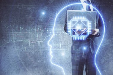 Beyin temalı hologramı olan bilgisayar geçmişi olan bir iş adamı. Beyin fırtınası kavramı. Çoklu pozlama.