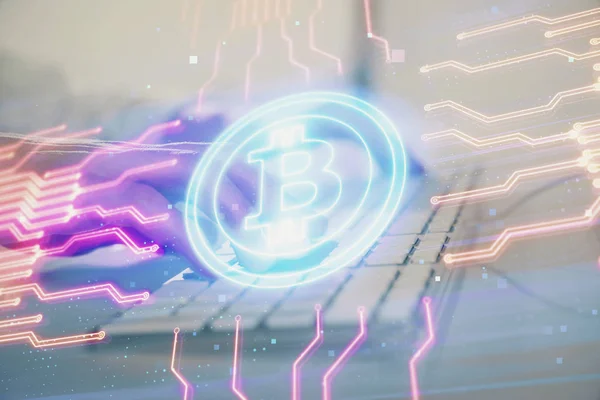 Kryptovaluta tema hologram med affärsman som arbetar på dator i bakgrunden. Begreppet blockchain. Dubbel exponering. — Stockfoto