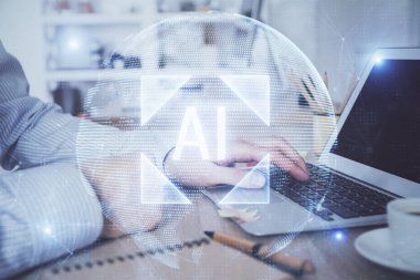 Teknoloji temalı dizüstü bilgisayarla çalışan bir iş adamı. Büyük veri kavramı. Çift pozlama.