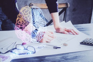 Çoklu pozlama beyin teması simgelerine sahip bir adam.