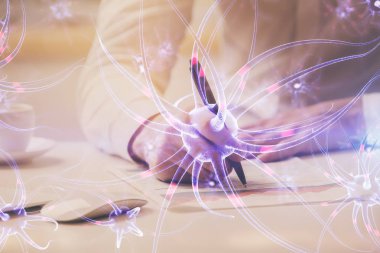 Birbirine bağlı nöron hücreleri, ışık saçan halka düğümleriyle elektrik darbeleriyle, insan geçmişiyle.