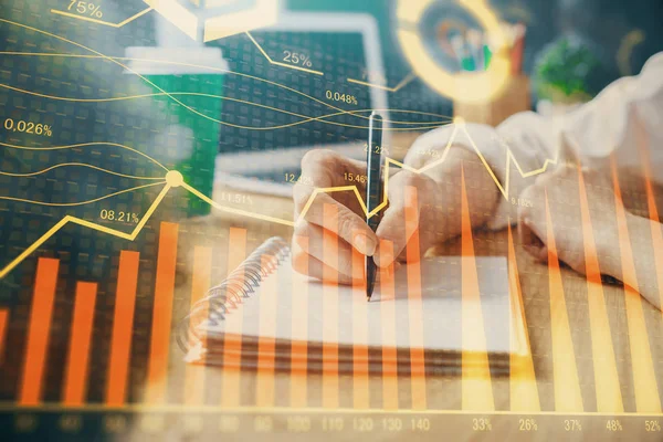 Gráfico de divisas que se muestra en la mano de la mujer tomando notas de fondo. Concepto de investigación. Doble exposición —  Fotos de Stock
