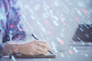 Veri teknolojisi hud 'u ile arka planda bir kadının el yazısı iki kez gösteriliyor. Büyük veri kavramı.