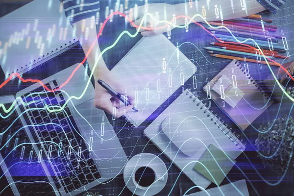 Gráfico de divisas financiera dibujado sobre las manos tomando notas fondo. Concepto de investigación. Doble exposición — Foto de Stock