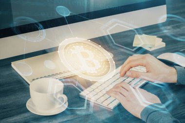 Arka planda bilgisayar üzerinde çalışan bir iş adamıyla engelleme temalı Hud. Kripto zinciri kavramı. Çoklu pozlama.