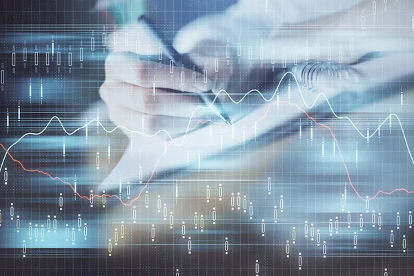 Gráfico de divisas financieras que se muestran en las manos tomando notas de fondo. Concepto de investigación. Doble exposición — Foto de Stock