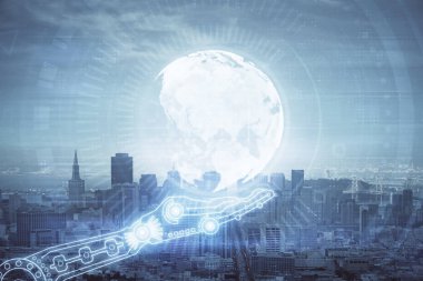 Şehir görünümünde harita ve veri temalı hologram ile gökdelenler arka planda çift pozlama. İş kavramında uluslararası teknoloji.