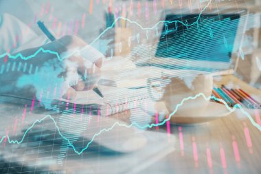 Finansal grafik el notları arka plan alarak üzerinde çizilmiş. Araştırma kavramı. Çoklu pozlama
