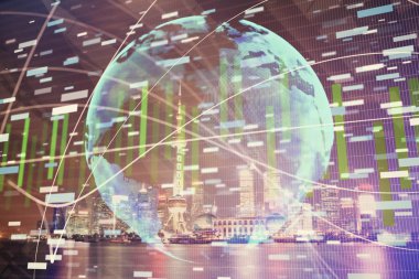 İş temalı hologram çizimine ve şehrin arka planına çifte maruz kalma. Başarı kavramı.