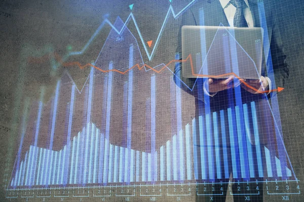 Forex diagram med affärsman som arbetar på laptop på bakgrunden. Begreppet hårt arbetande. Multiexponering. — Stockfoto