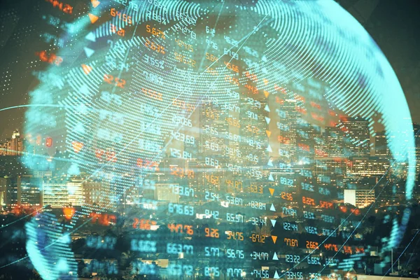 İş temalı hologram çizimine ve şehrin arka planına çifte maruz kalma. Başarı kavramı.