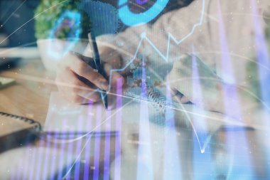 Finansal Forex grafik eller notları arka plan alarak görüntülenir. Araştırma kavramı. Çoklu pozlama